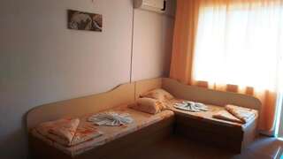 Гостевой дом Guest House Malkata Stopanka Приморско Семейный номер-2